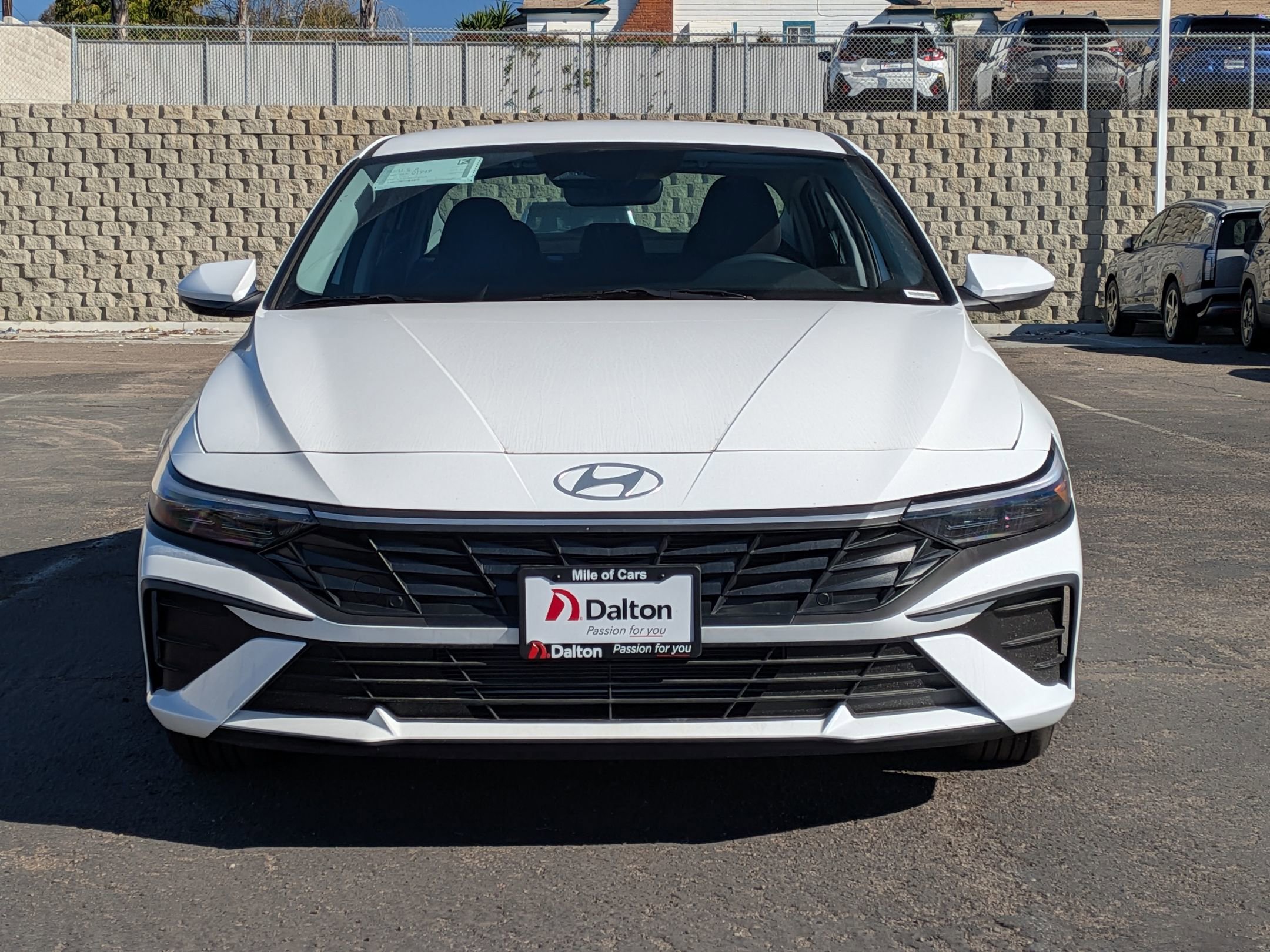 New 2026 Hyundai Elantra SE FWD image 2