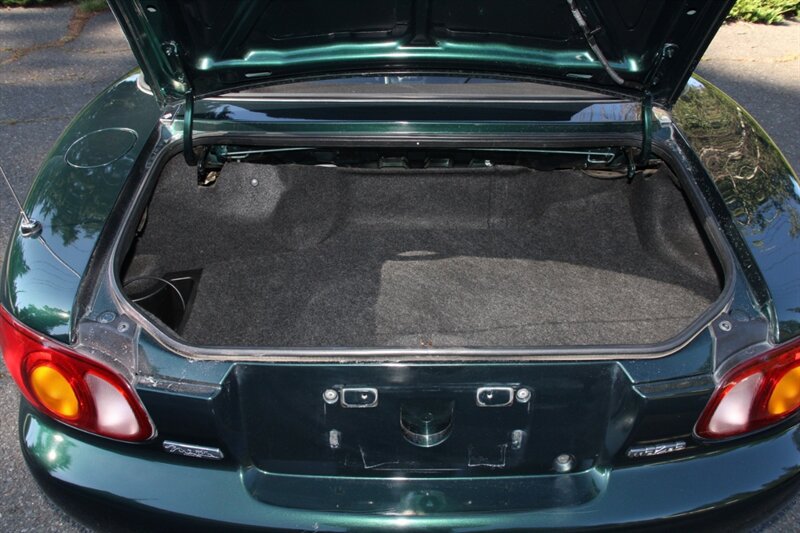 Used 1999 MAZDA MX-5 Miata RWD image 21