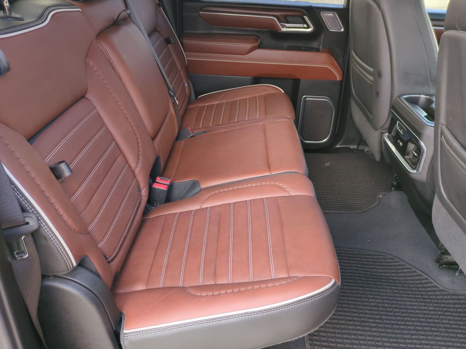 Used 2024 GMC Sierra 2500 Denali Ultimate w/ Max Trailering Package image 25