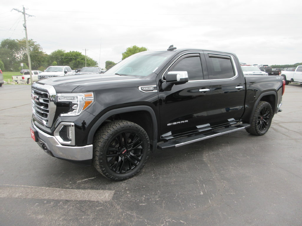 Used 2022 GMC Sierra 1500 SLT w/ SLT Premium Package AWD/4WD image 13