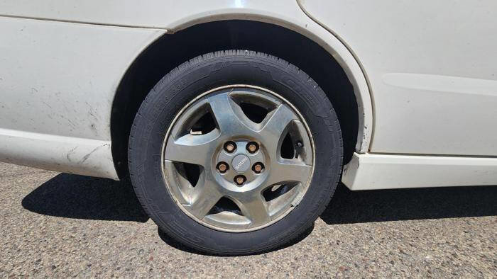 Used 2003 Saturn L-Series L200 w/ Sport Pkg FWD image 16