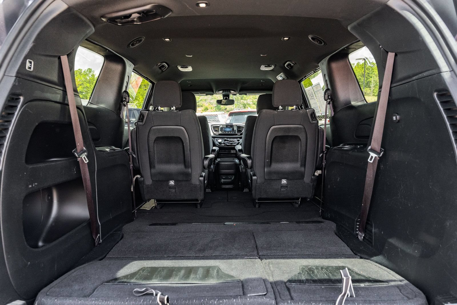 Used 2020 Chrysler Pacifica Touring w/ S Appearance Package FWD image 16