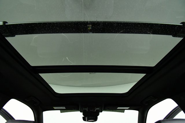 Certified 2022 Cadillac Escalade ESV Premium Luxury w/ Performance Package image 26