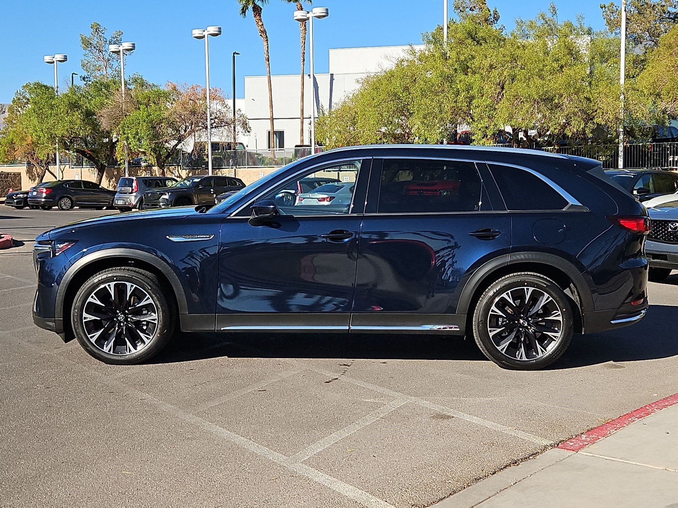 Used 2025 MAZDA CX-90 Plug-In Hybrid w/ Premium Plus AWD/4WD image 2