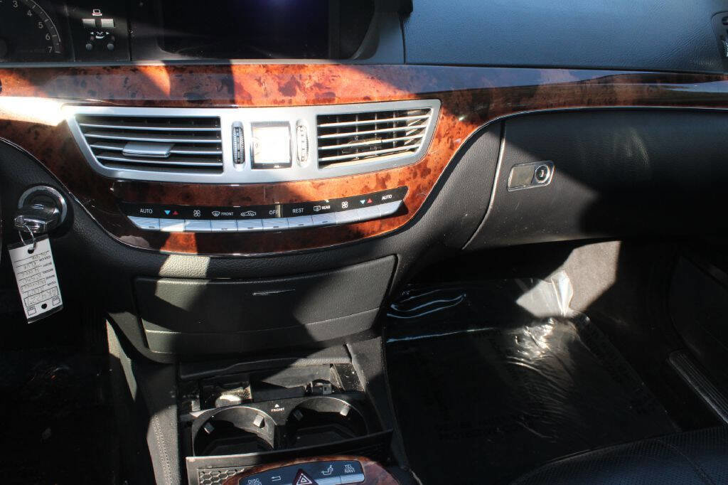 Used 2007 Mercedes-Benz S 550 image 13