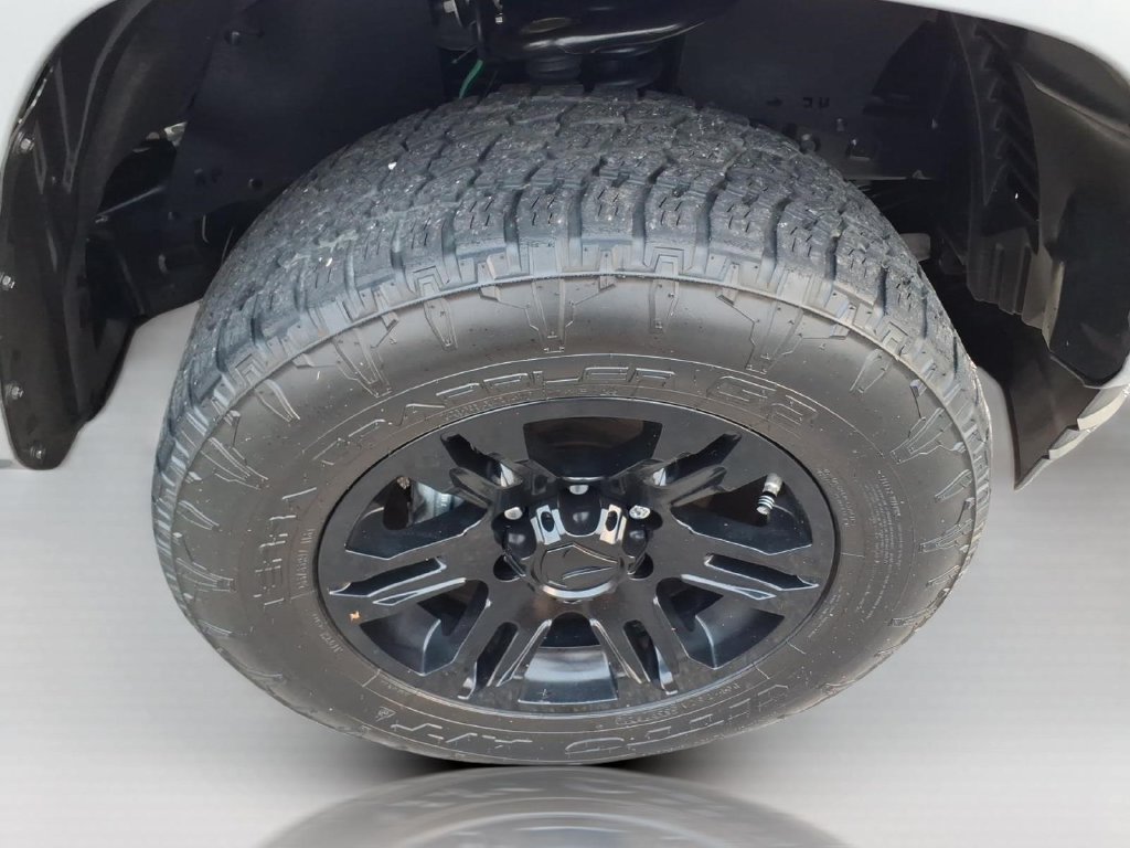 Used 2021 Toyota Tacoma SR w/ SR Convenience Package RWD image 9