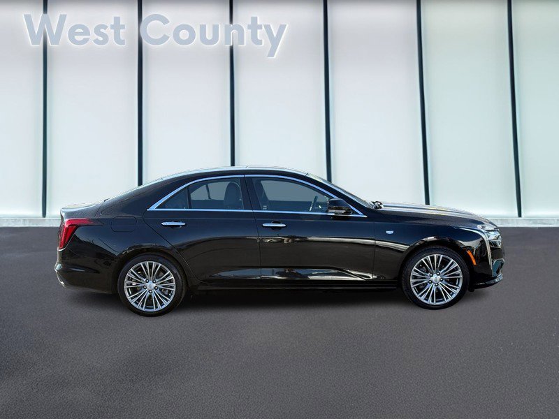 Used 2024 Cadillac CT4 Premium Luxury image 2