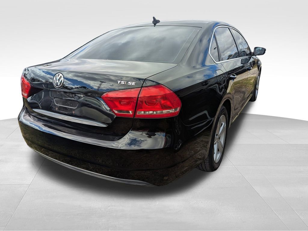 Used 2014 Volkswagen Passat 1.8T SE image 2