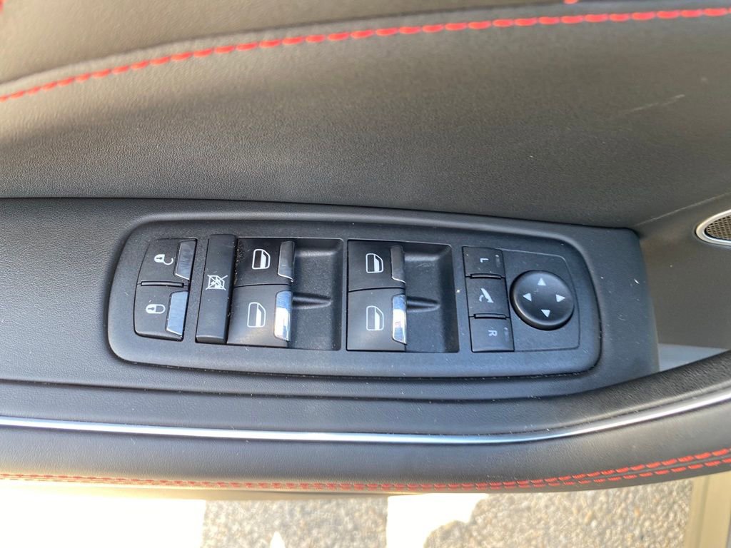 Used 2023 Maserati Levante GT image 28