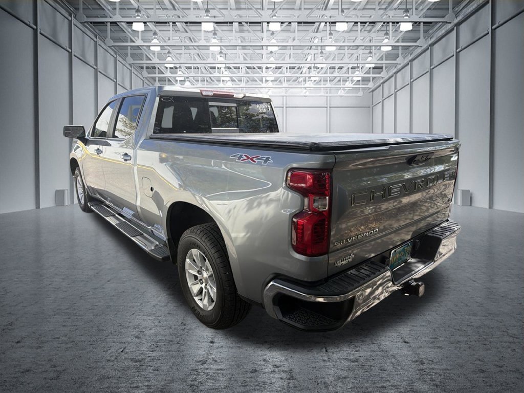 Certified 2023 Chevrolet Silverado 1500 LT w/ Convenience Package II AWD/4WD image 9