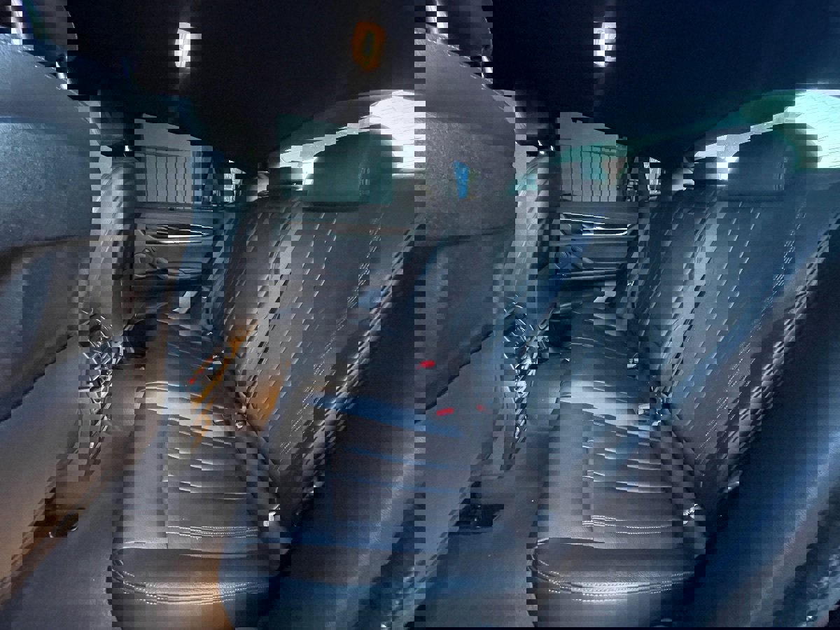 Used 2018 BMW X6 sDrive35i image 15