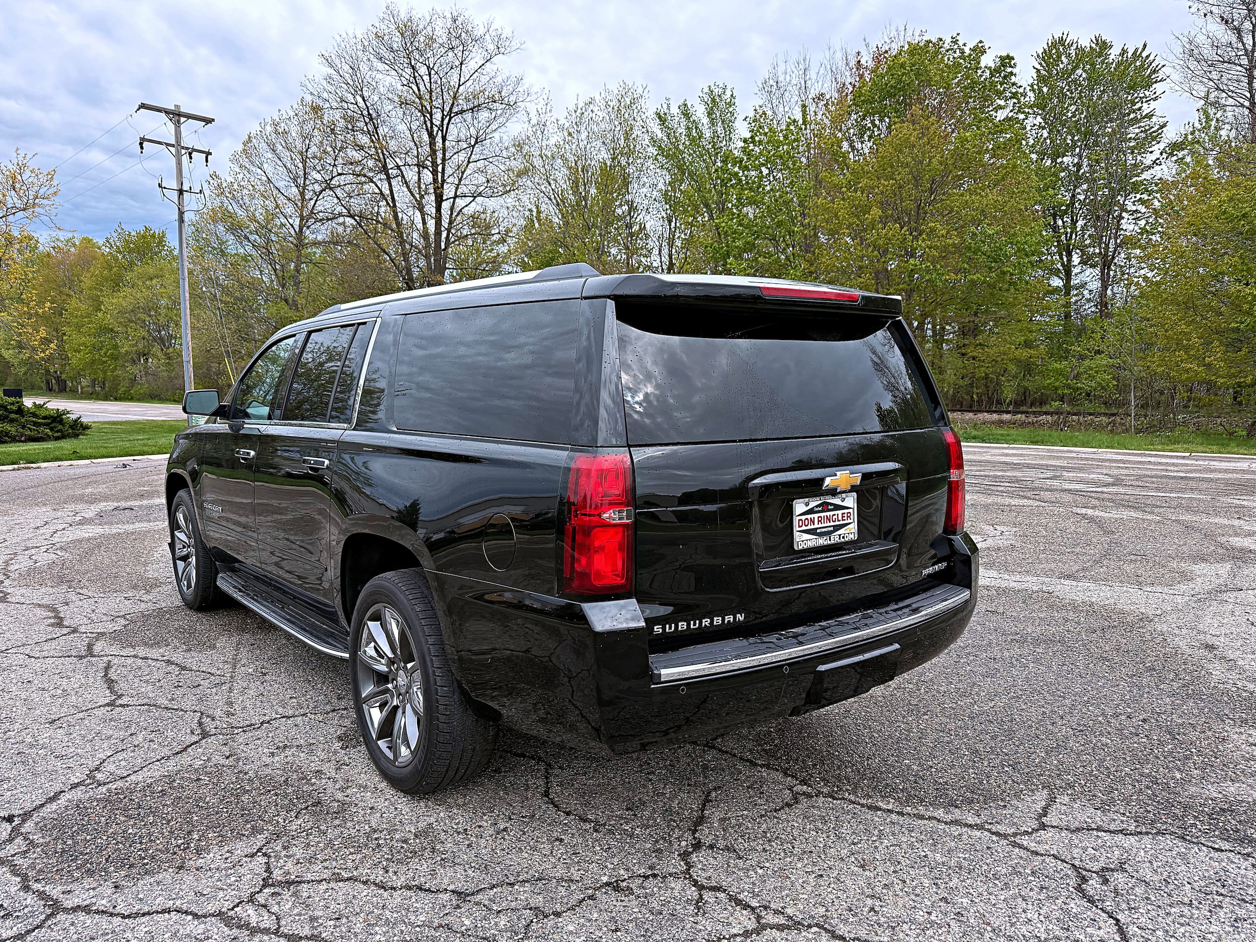 Used 2019 Chevrolet Suburban Premier AWD/4WD image 7