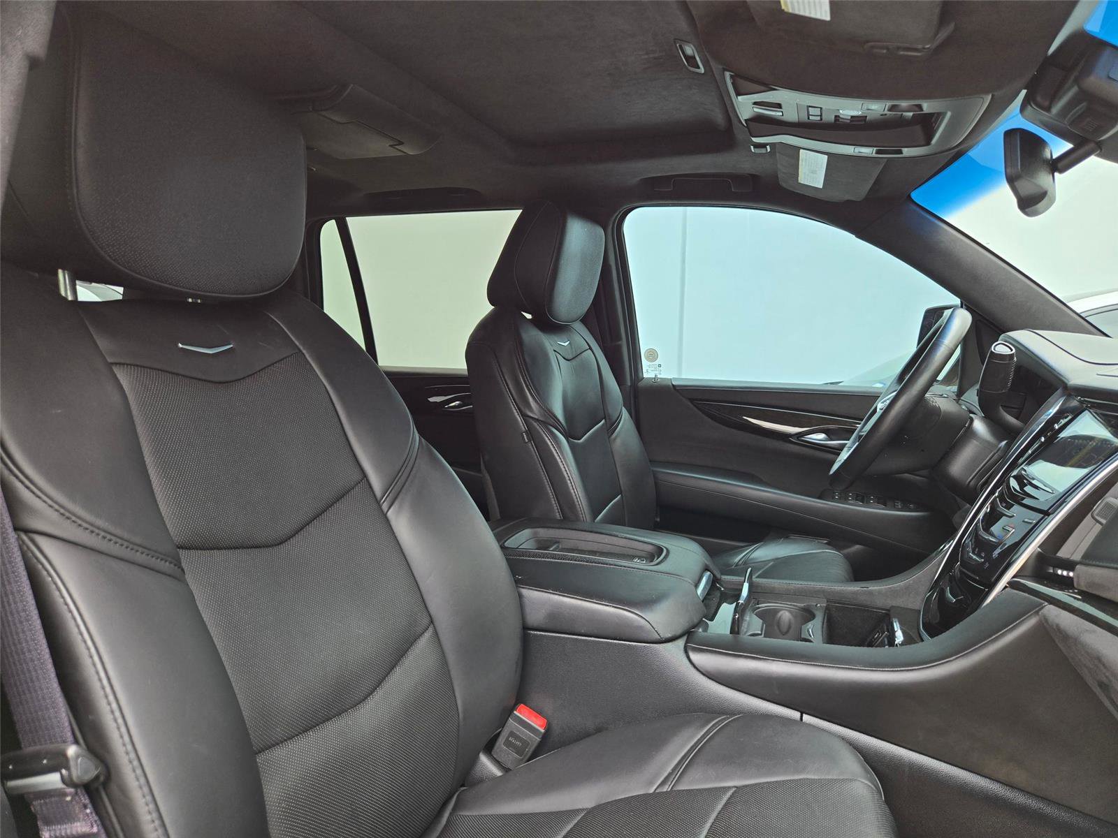 Used 2016 Cadillac Escalade Platinum AWD/4WD image 31