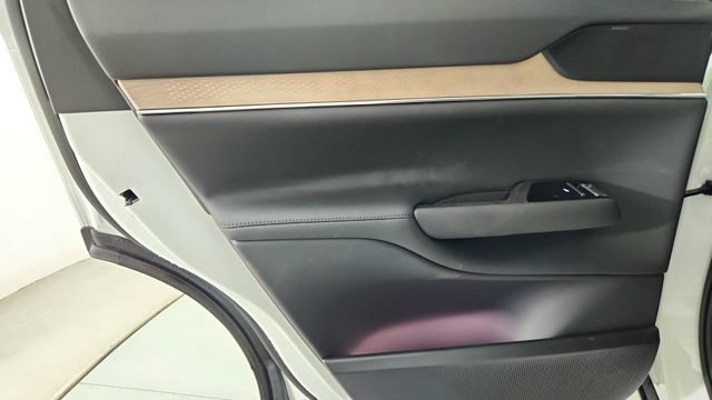 New 2026 Volvo EX90 Plus AWD/4WD image 27