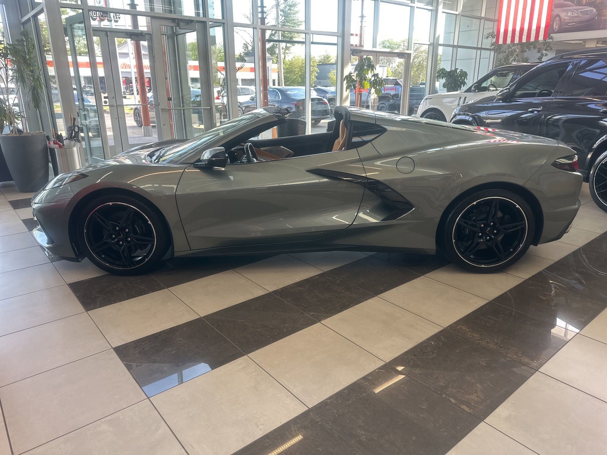 Used 2023 Chevrolet Corvette Stingray Preferred Cpe w/ Battery Protection Package image 17