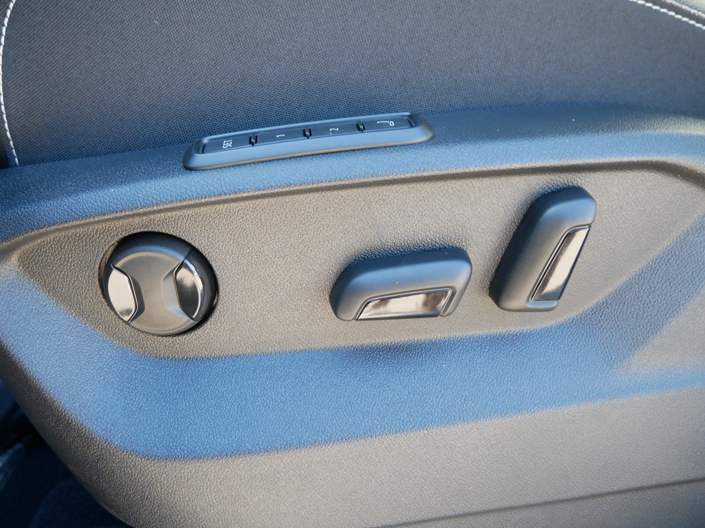 New 2026 Volkswagen Atlas SEL Premium R-Line image 13