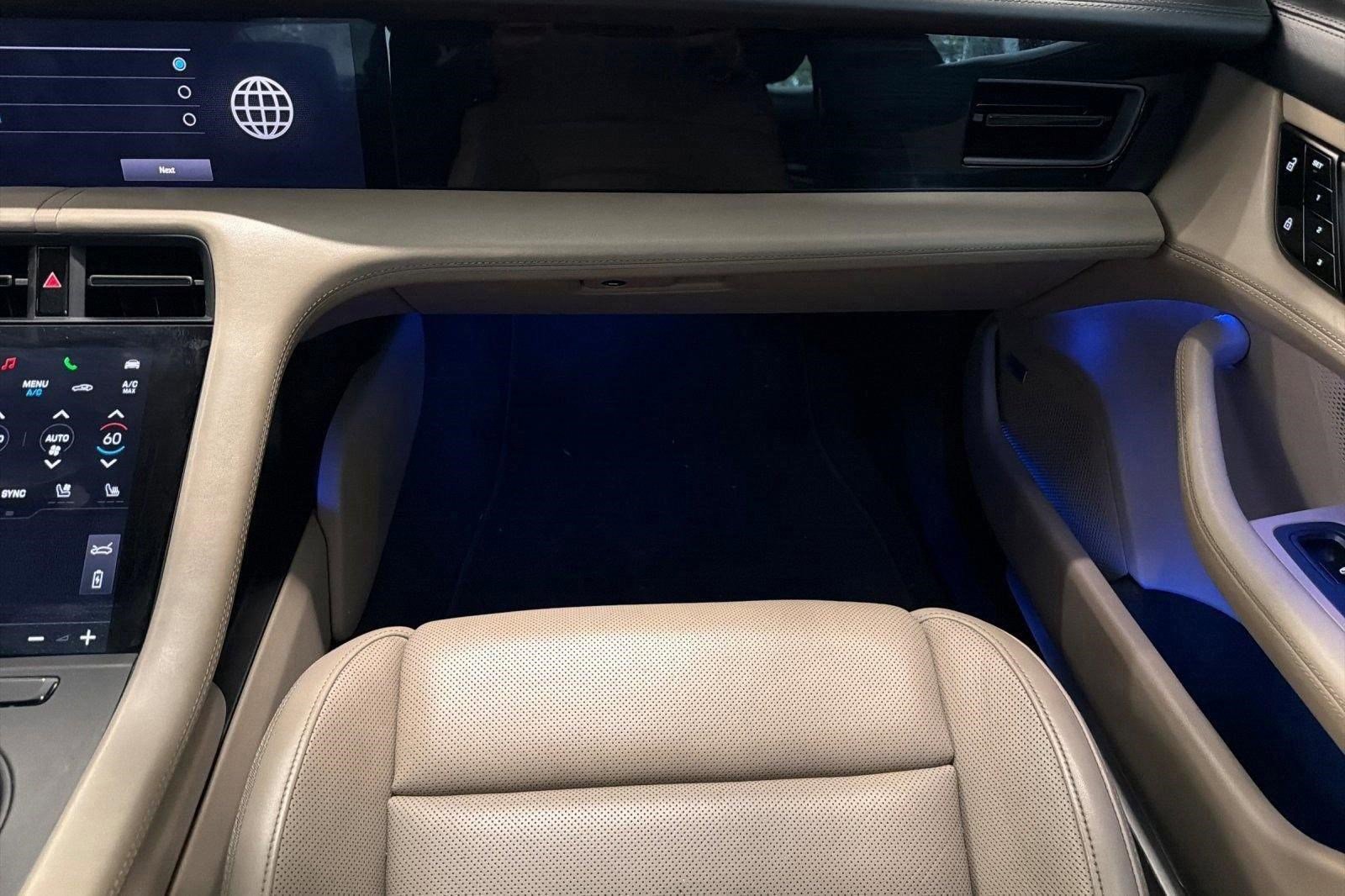 Used 2021 Porsche Taycan 4S image 31