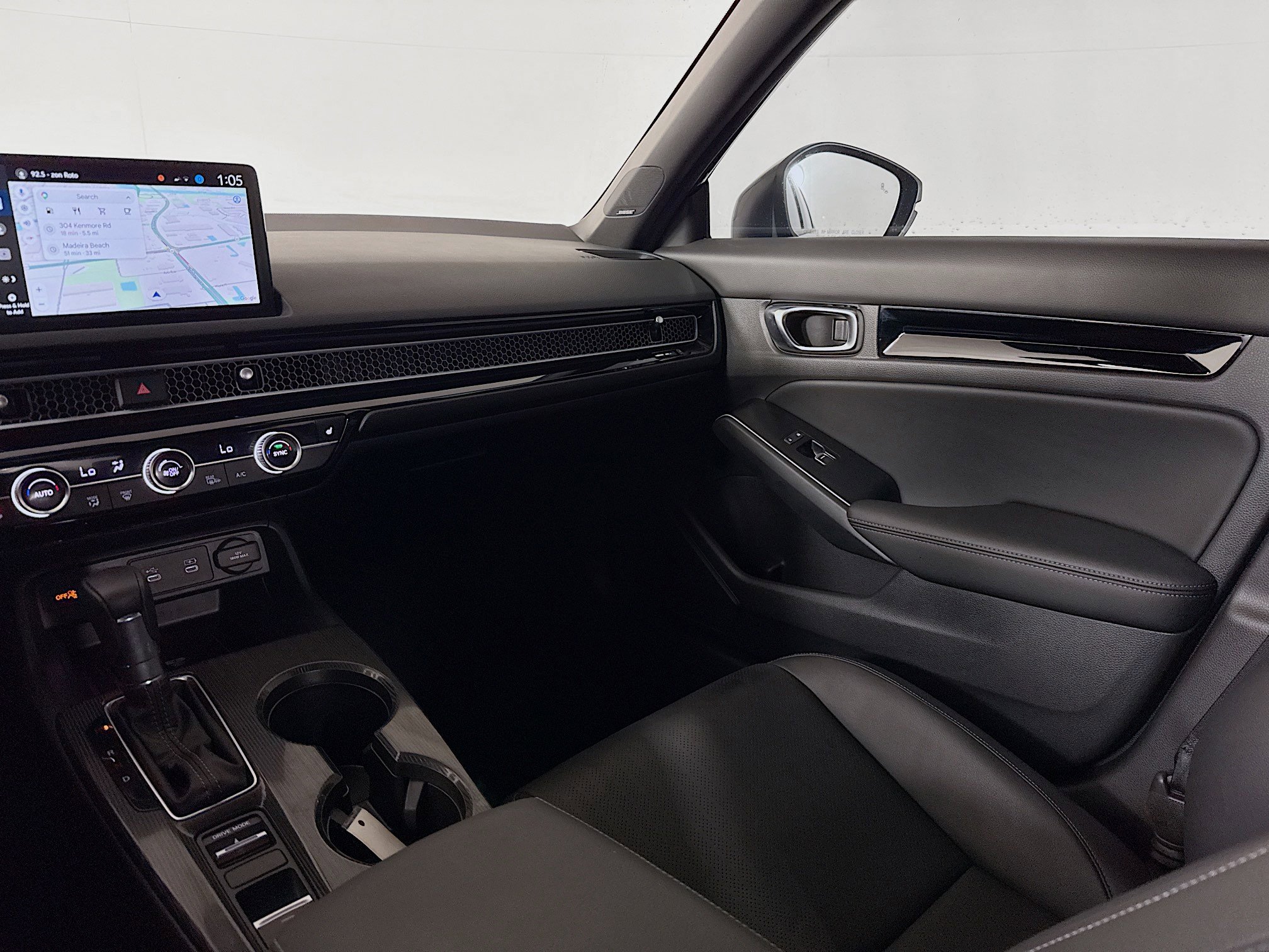 Certified 2025 Honda Civic Sport Touring image 29