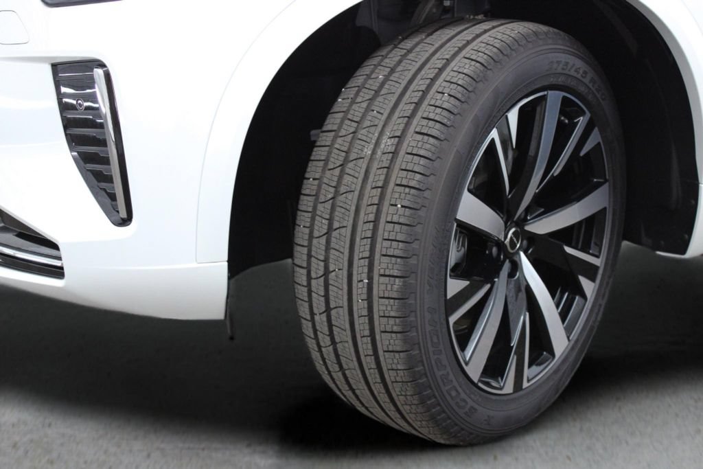 New 2026 Volvo XC90 B5 Core AWD/4WD image 50