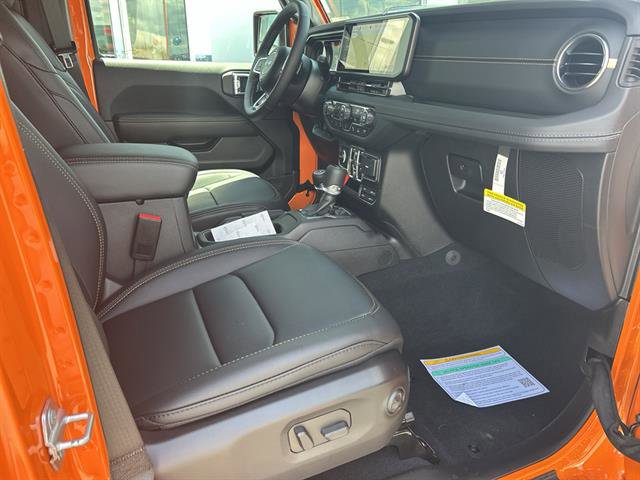 New 2025 Jeep Wrangler Unlimited Sahara image 22