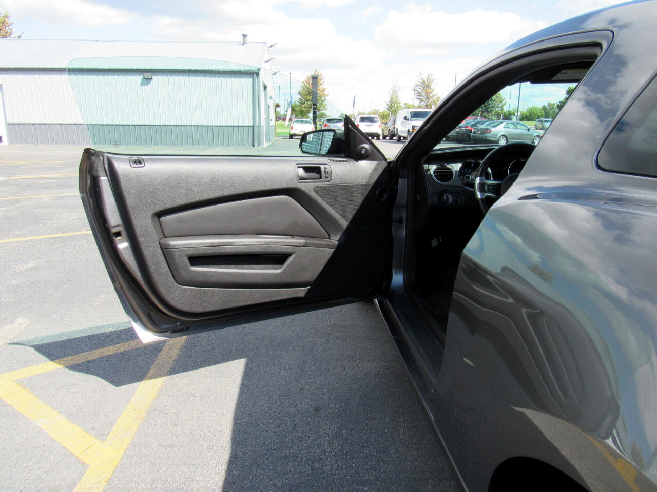 Used 2014 Ford Mustang Coupe image 12