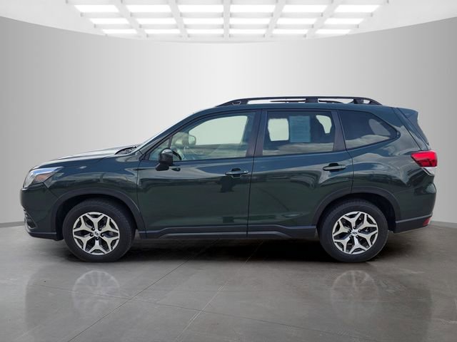 Used 2023 Subaru Forester Premium image 8