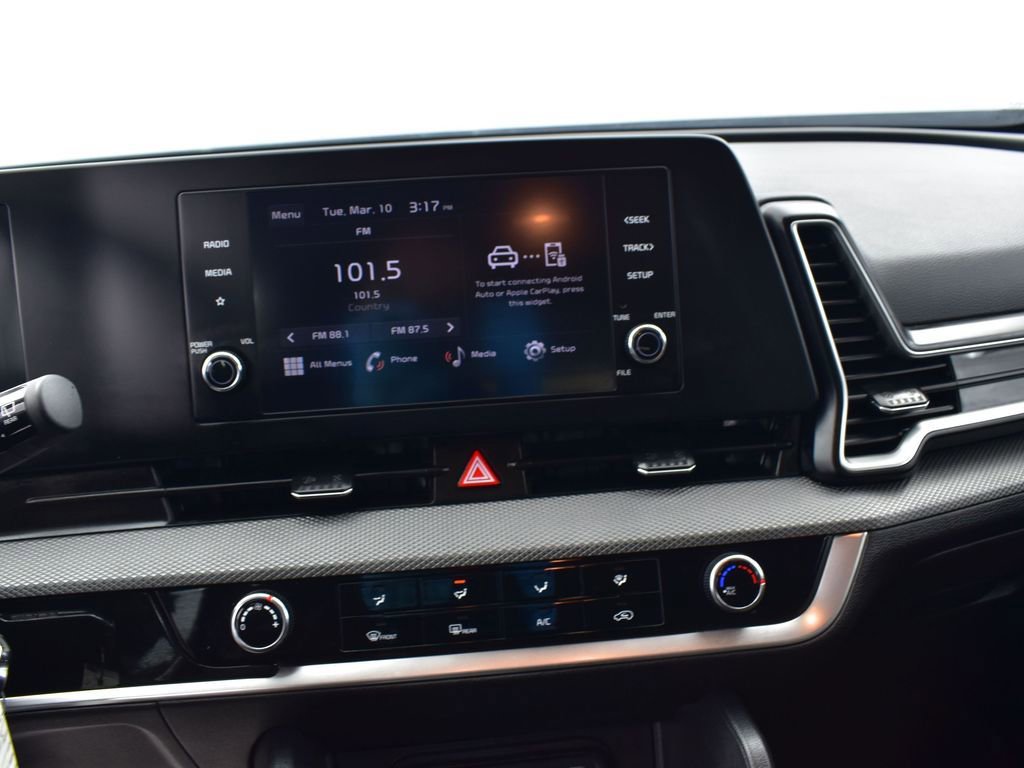 Used 2024 Kia Sportage LX image 17