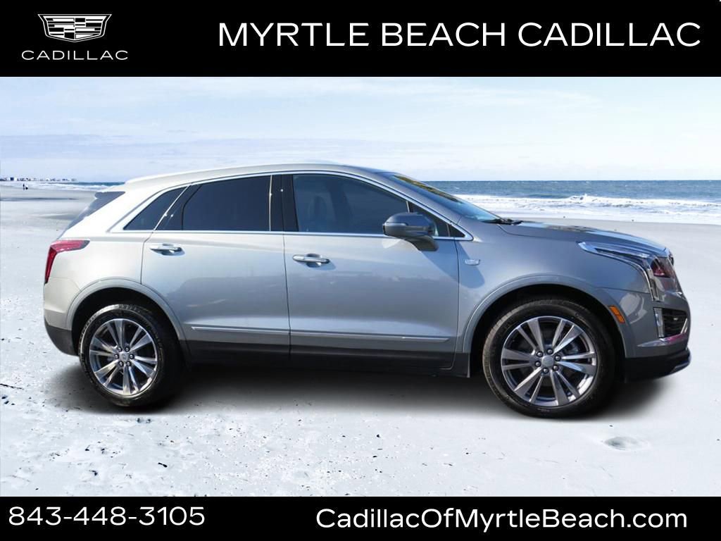 Used 2025 Cadillac XT5 Premium Luxury image 2