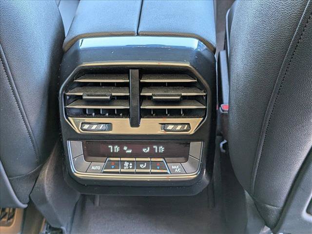 Used 2024 BMW iX xDrive50 w/ Convenience Package AWD/4WD image 18