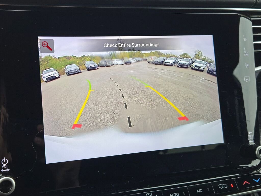 Used 2023 Jeep Wagoneer Series III w/ Preferred Equipment Group image 28