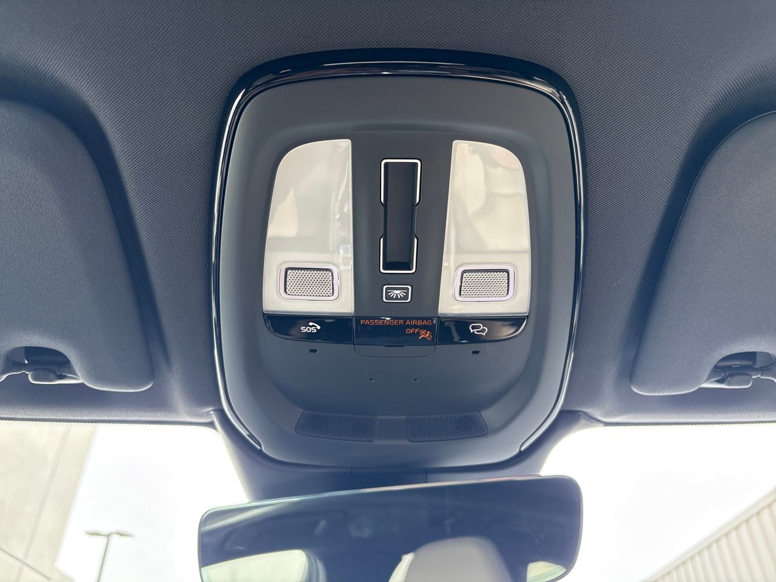 New 2026 Volvo XC60 B5 Plus w/ Protection Package Premier image 18