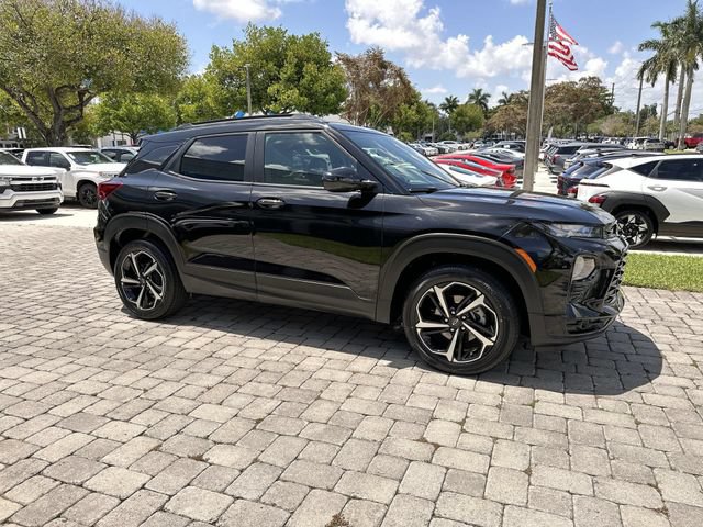 Used 2022 Chevrolet TrailBlazer RS w/ Sun and Liftgate Package FWD image 15