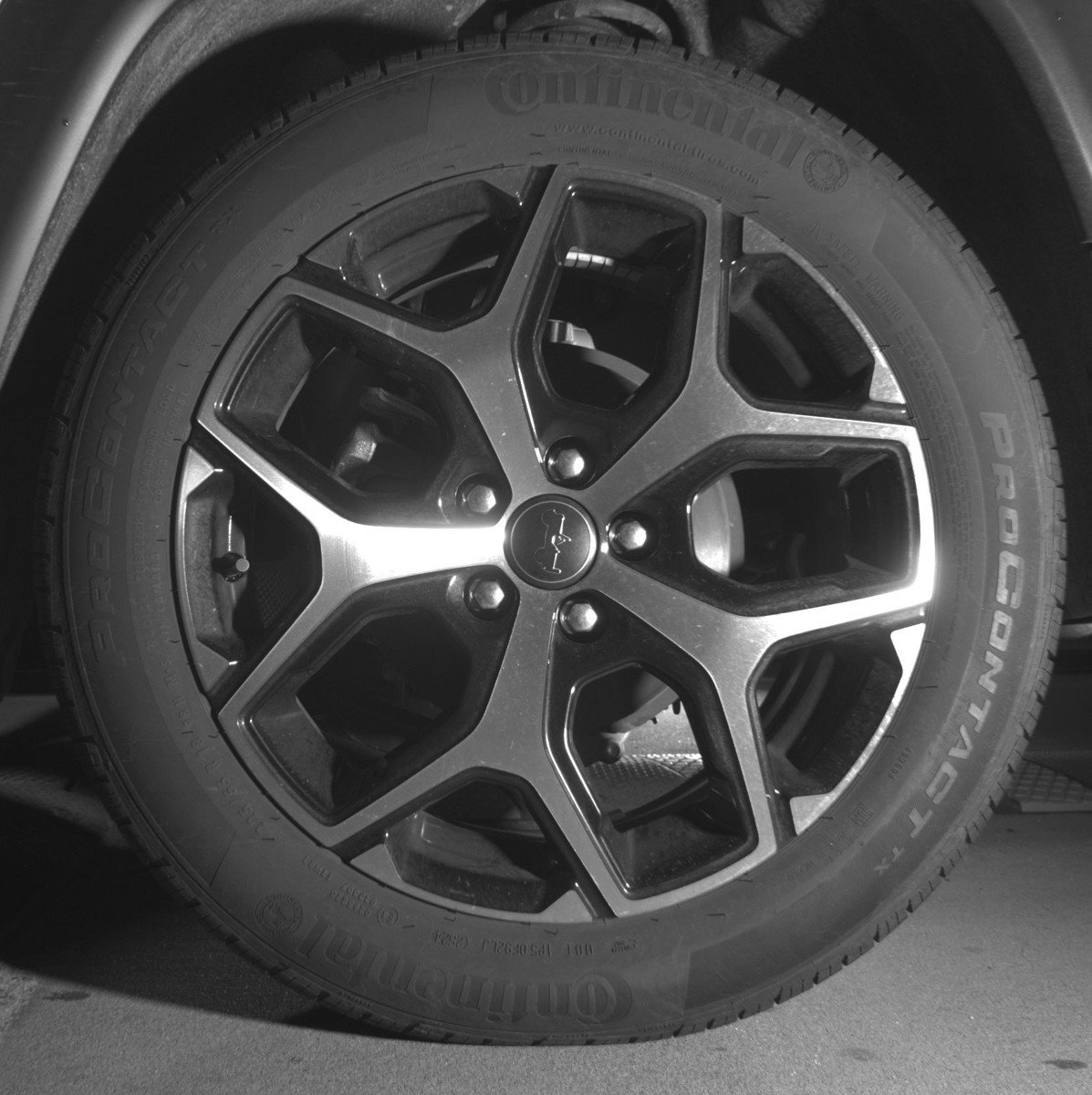 Used 2025 Jeep Compass Limited image 14