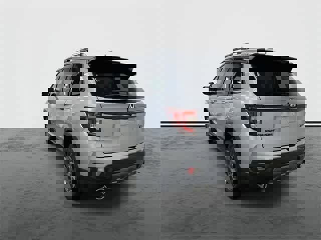 Certified 2025 Honda Passport TrailSport image 2