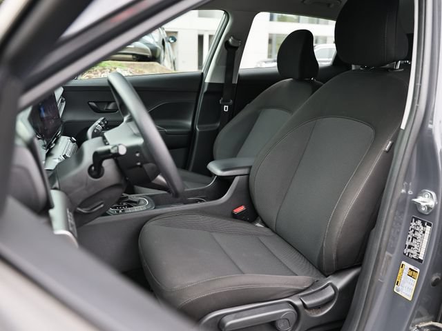 Used 2024 Hyundai Kona SE FWD image 19