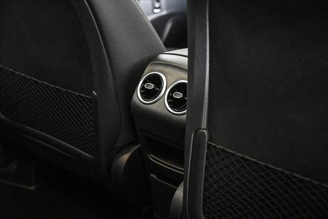 Used 2022 Mercedes-Benz GLB 250 4MATIC image 19