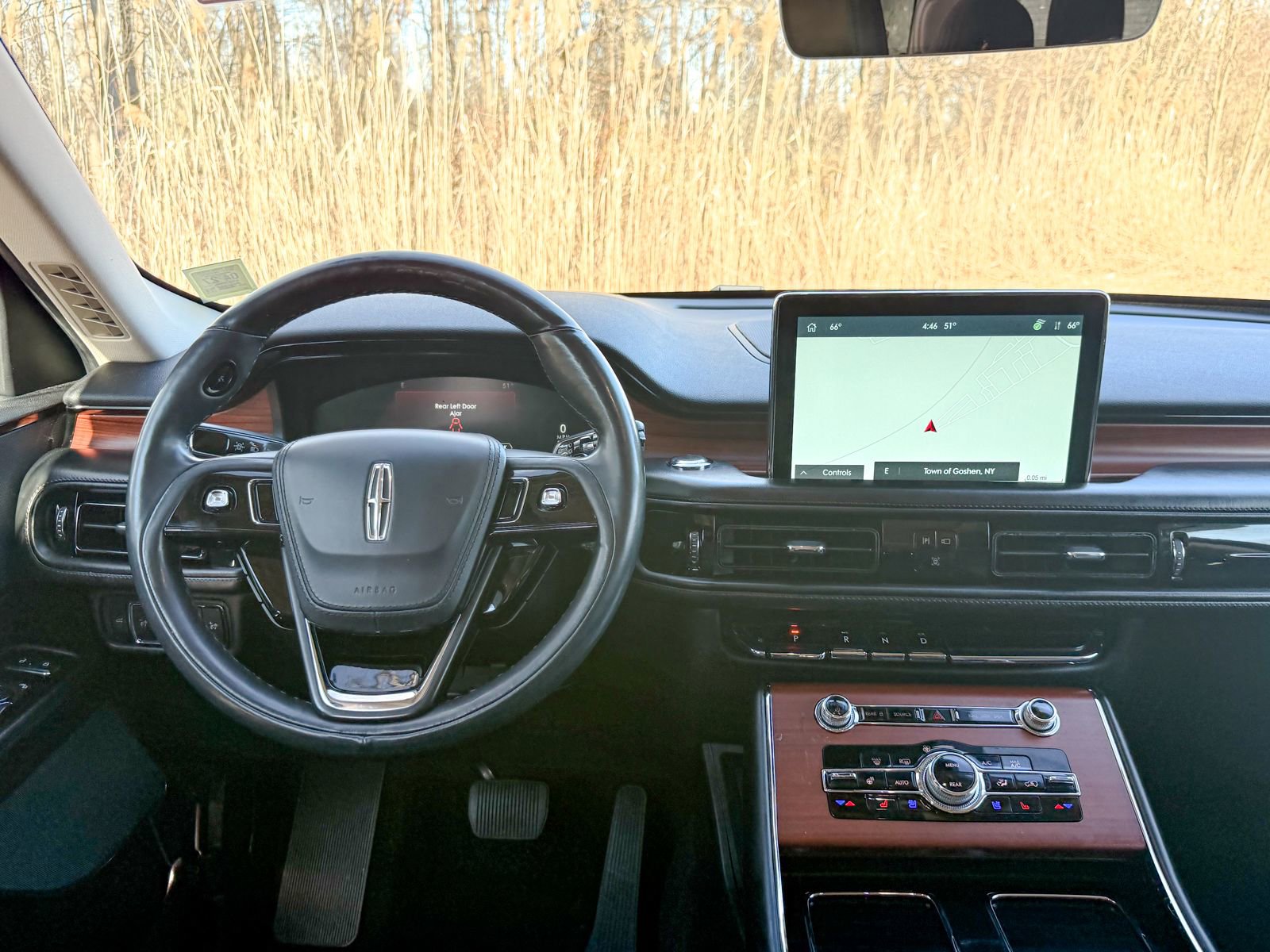 Used 2022 Lincoln Aviator Reserve w/ Equipment Group 201A image 23