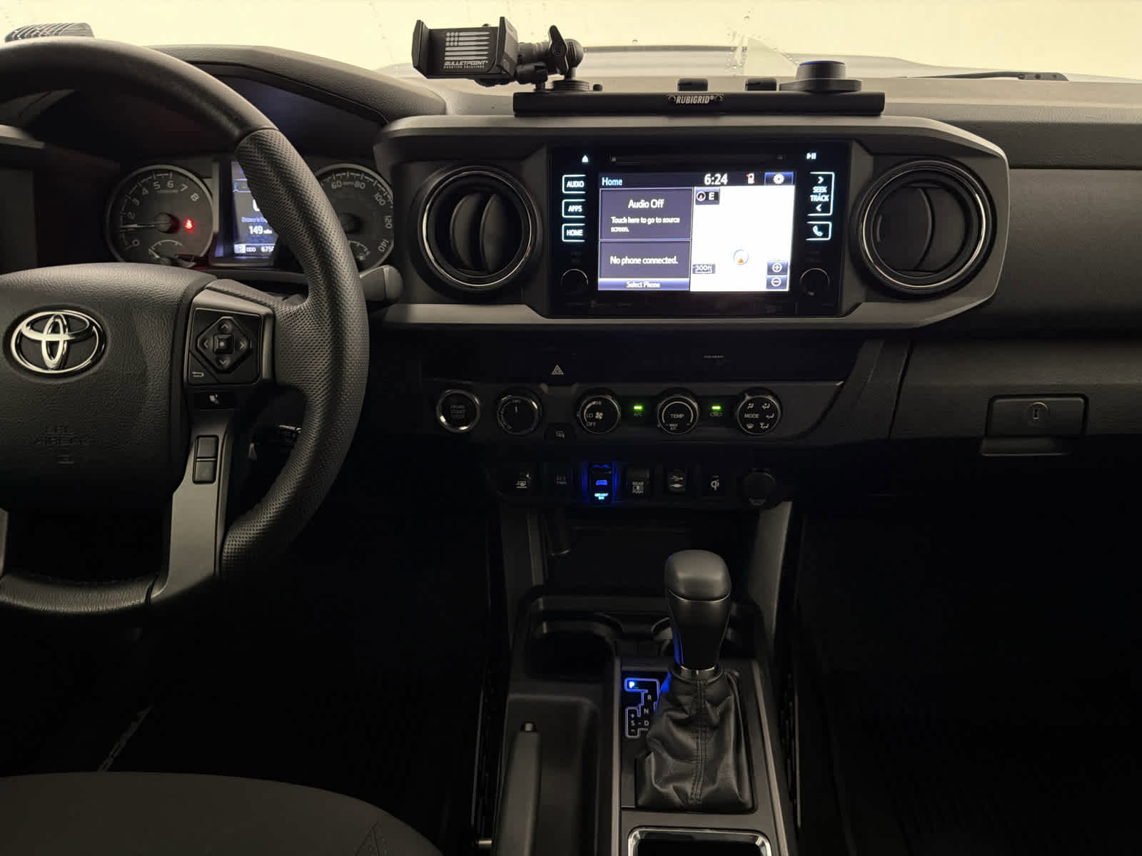Used 2019 Toyota Tacoma TRD Sport image 19