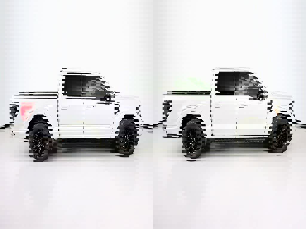 New 2025 Ford F150 XLT w/ Equipment Group 302A MID image 26