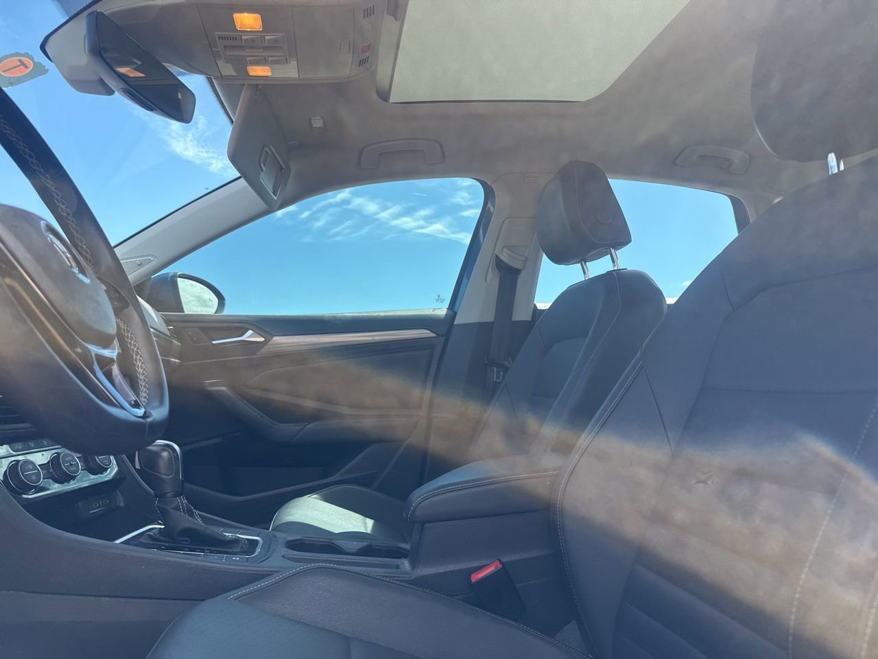 Used 2021 Volkswagen Jetta SEL image 38