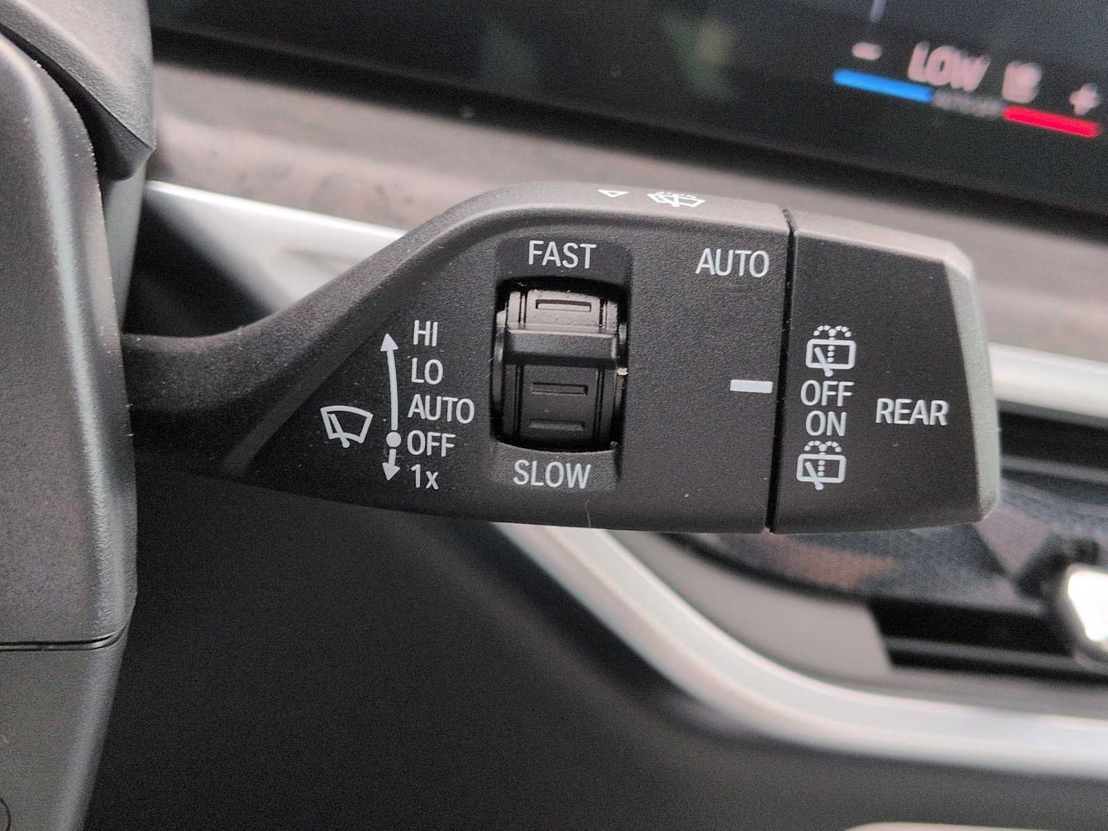 Used 2024 BMW X5 xDrive40i w/ Premium Package AWD/4WD image 28