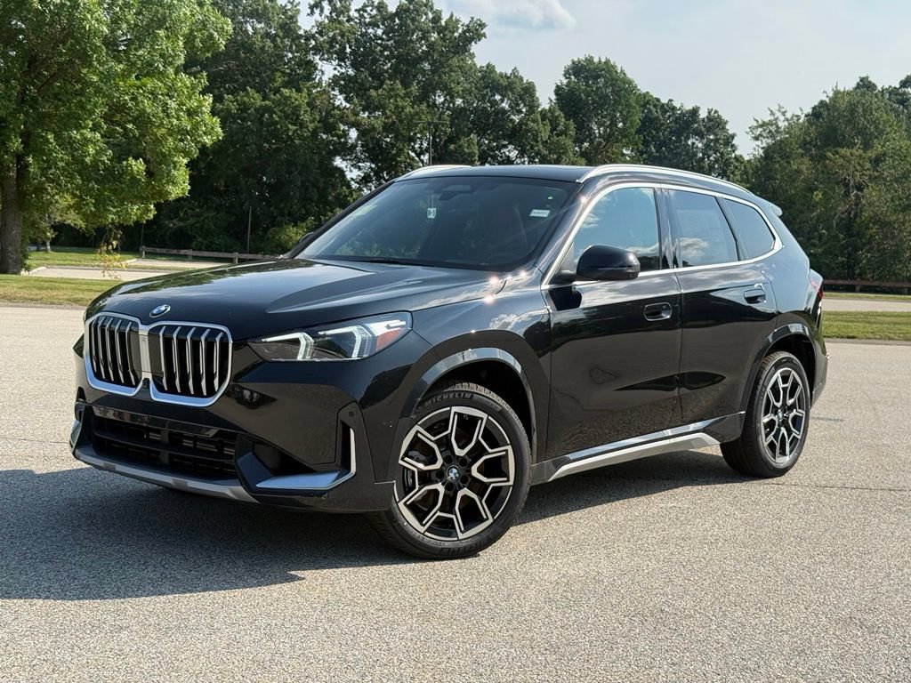 New 2026 BMW X1 xDrive28i w/ Technology Package AWD/4WD image 1