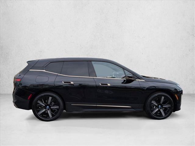 Used 2024 BMW iX xDrive50 AWD/4WD image 4