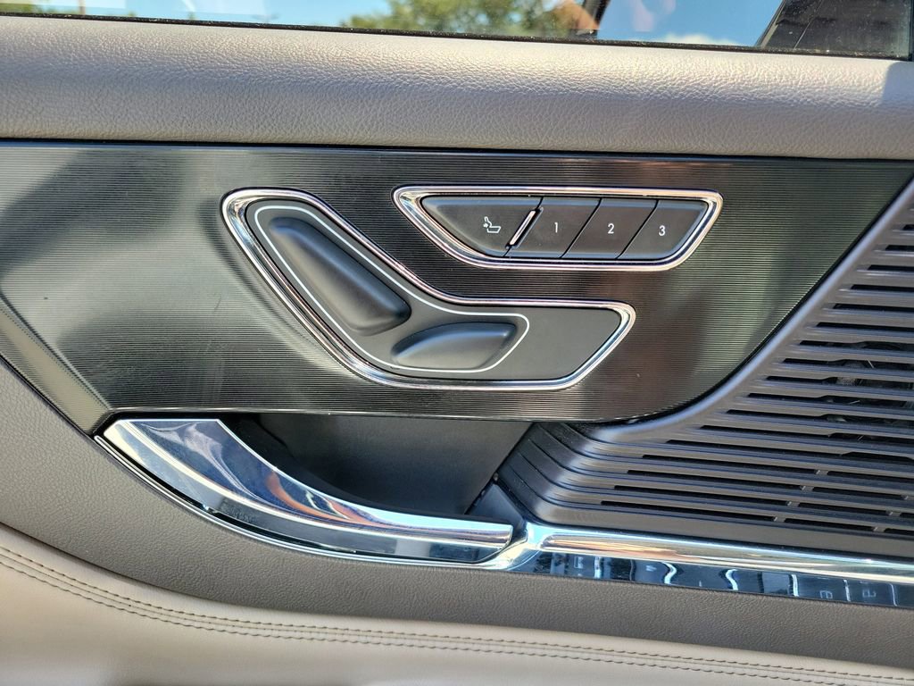 Certified 2022 Lincoln Corsair FWD image 23