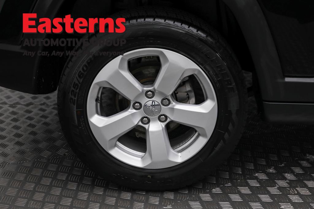 Used 2019 Jeep Compass Latitude w/ Cold Weather Group image 31