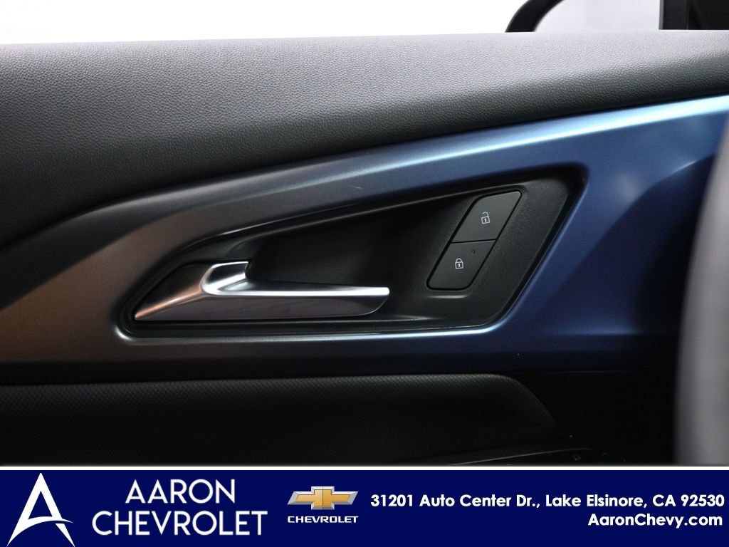 New 2026 Chevrolet Equinox EV LT image 32