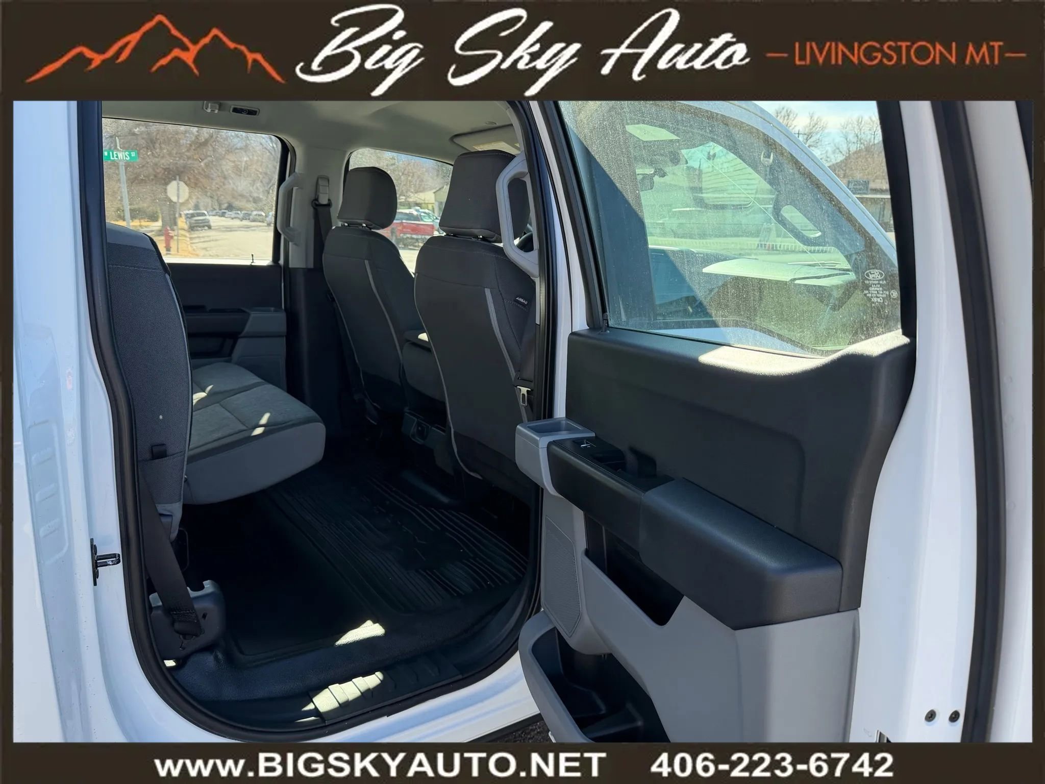 Used 2024 Ford F250 XL w/ XL Chrome Package image 23