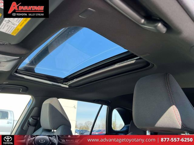 Used 2023 Toyota RAV4 SE w/ Weather & Moonroof Package image 25