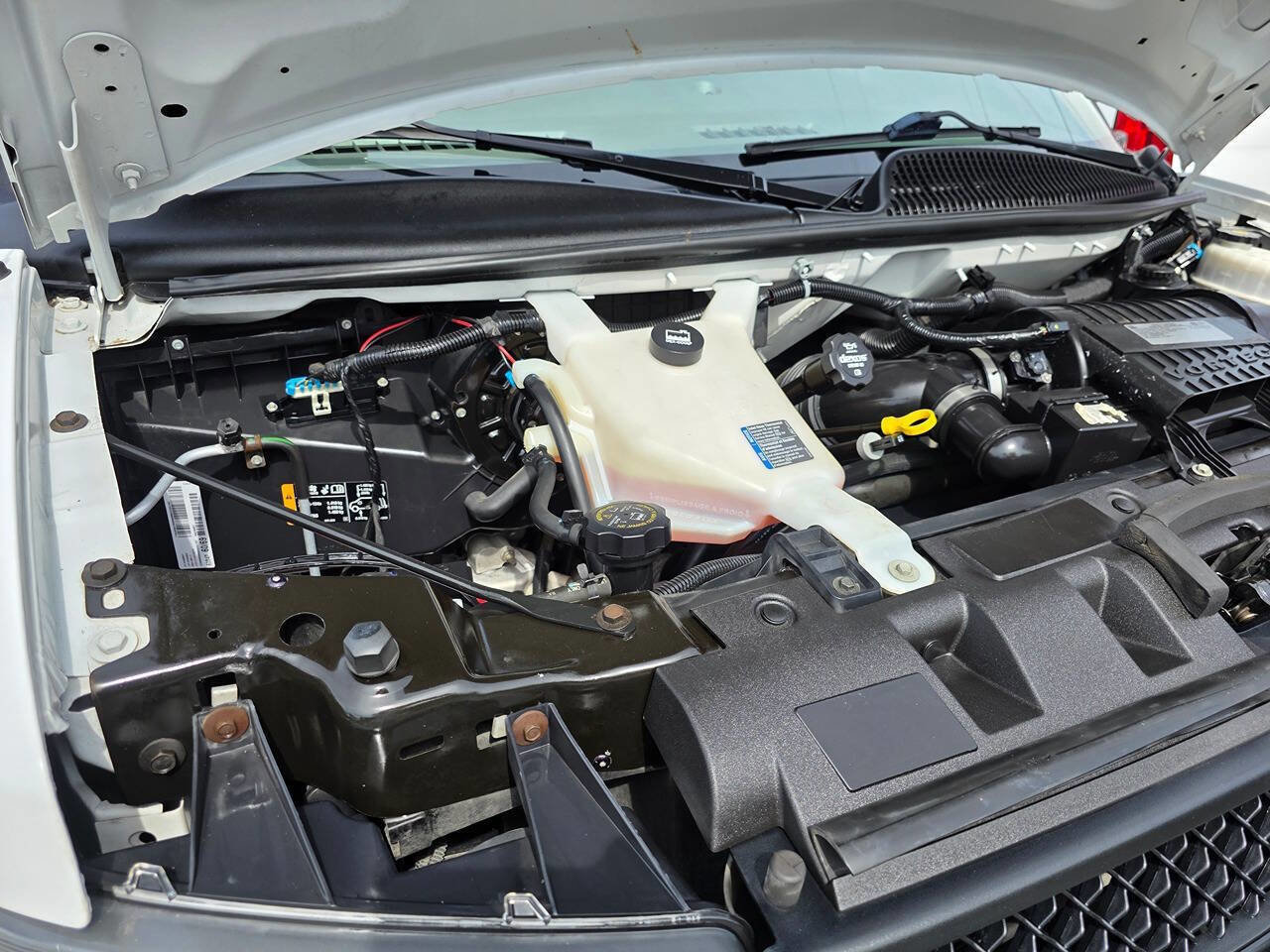 Used 2019 Chevrolet Express 2500 w/ Safety Package image 23