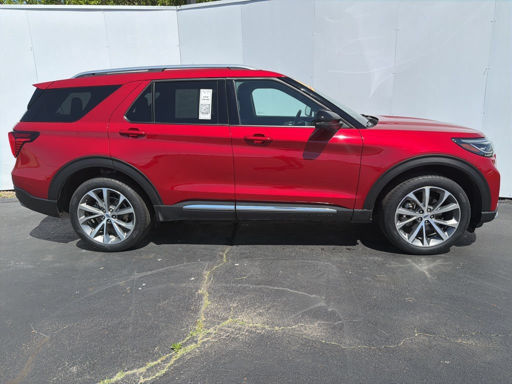 Used 2025 Ford Explorer Platinum w/ Ultimate Package AWD/4WD image 2
